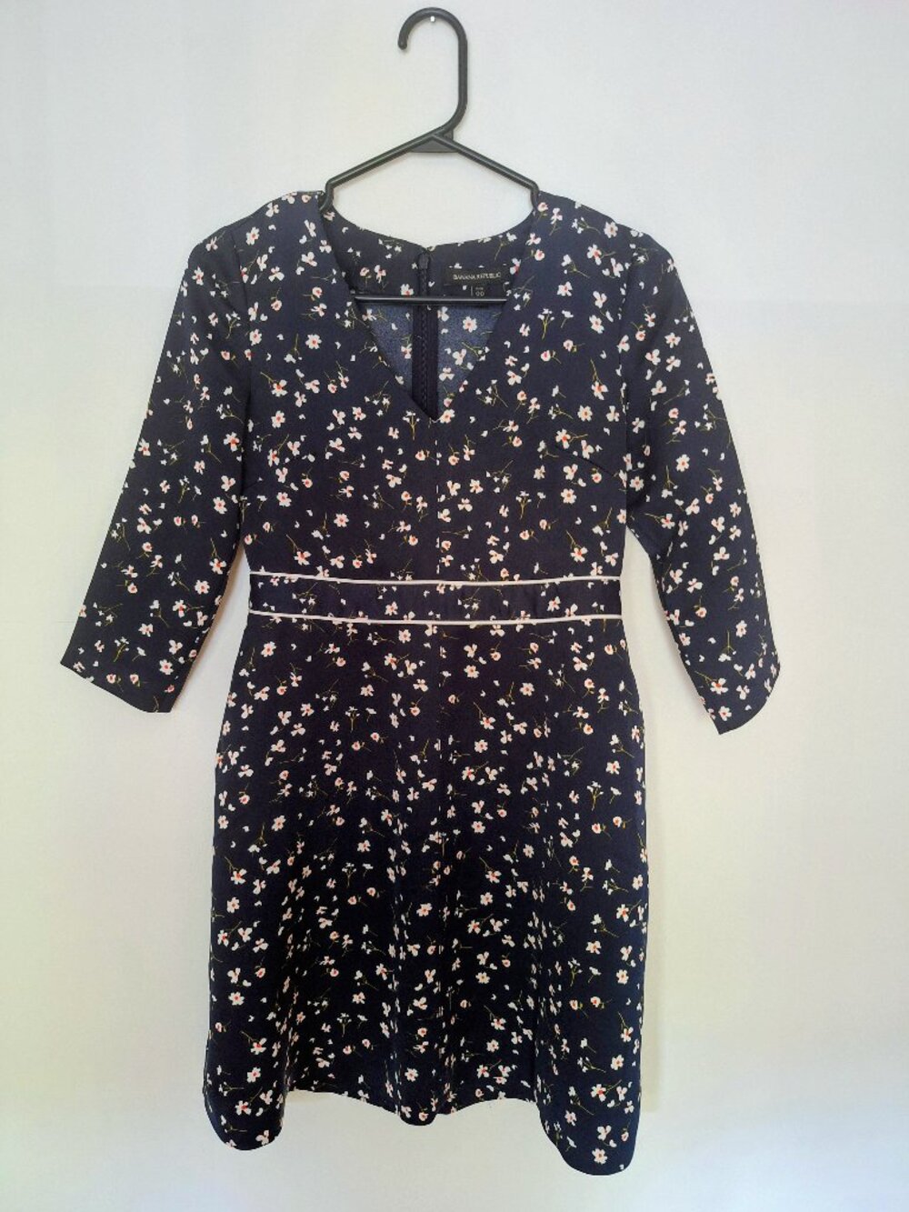 Banana Republic dress, size petite 00, navy with white floral pattern